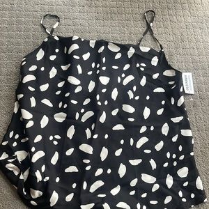 Old Navy camisole black and white with tags
